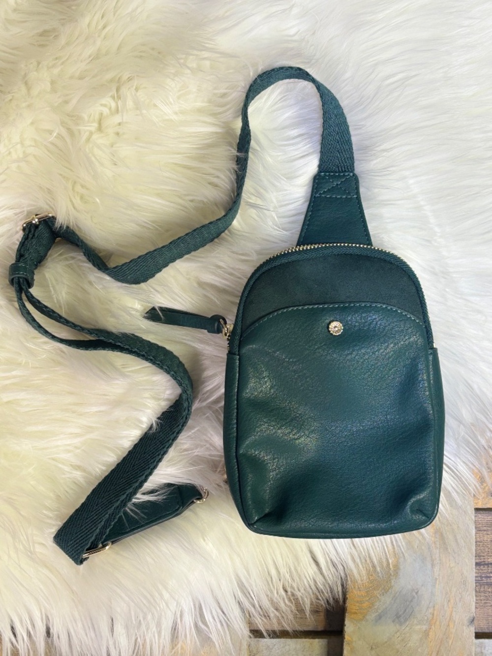 NWOT [LC ∙ Lauren Conrad] Green & Gold Leather Suede Crossbody Sling Purse · Bag